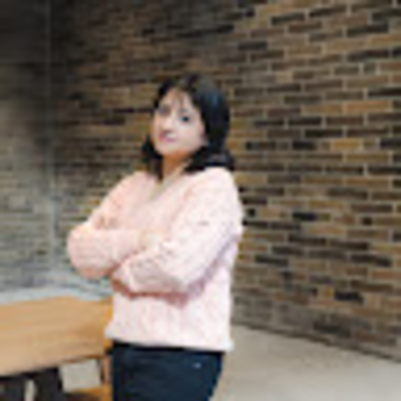 Meet your Posher, Nishat - Picture 1 of 1